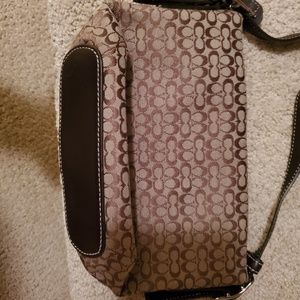 Coach Bags - Coach purse brown Coach Bags - Coach purse brown